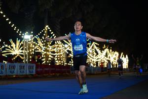 BIB: 100, 42240
                            <button type="button" onclick="openModal(19619761)" class="btn btn-primary btn-sm float-right btn-popup" data-toggle="modal" data-target=".modal-high-quality">
                        <i class="fas fa-shopping-cart"></i> Add to Cart
                    </button>
                                            <button type="button" onclick="isThisMe(19619761, true)" class="btn btn-success btn-sm float-right btn-popup btn-isme hidden" data-toggle="tooltip" data-placement="bottom" title="นี่คือรูปของคุณใช่ไหม คลิกที่นี่เพื่อเอาเข้าอัลบั้ม">
                        <i class="fas fa-plus"></i> Add to album
                    </button>
                    <button type="button" onclick="isThisMe(19619761, false)" class="btn btn-warning btn-sm float-right btn-popup btn-isnotme hidden">
                        <i class="fas fa-ban"></i> Remove from album
                    </button>